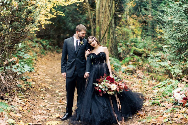 Bmbride Long A-line Princess Strapless Black Wedding Dress with Appliques Lace