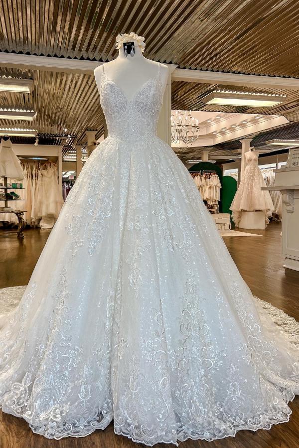 Fashion A-line V-neck Floral Lace Open Back Wedding Gown Fashion A-line V-neck Floral Lace Open Back Wedding Gown