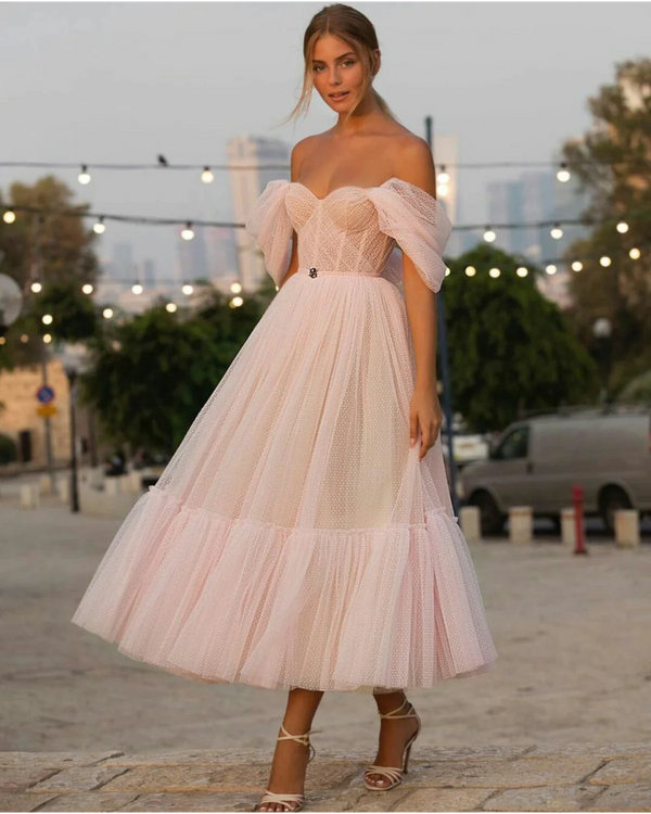 Koscy A-Line Tulle Sweetheart Tea-Length Homecoming Dress