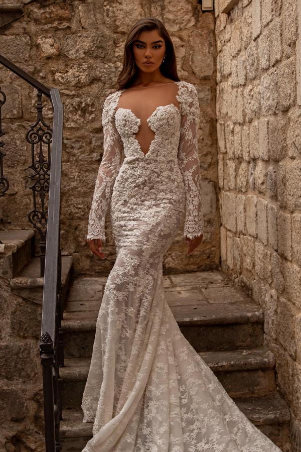 Long Mermaid Sweetheart Tulle Lace Backless Wedding Gown with Sleeves Long Mermaid Sweetheart Tulle Lace Backless Wedding Gown with Sleeves