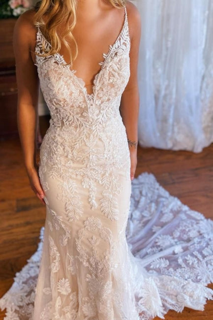 Beautiful Mermaid Spaghetti Strap V-neck Backless Lace Wedding Dress