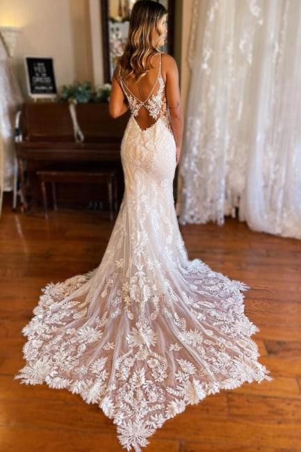 Beautiful Mermaid Spaghetti Strap V-neck Backless Lace Wedding Dress