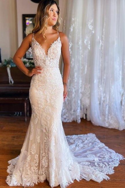 Beautiful Mermaid Spaghetti Strap V-neck Backless Lace Wedding Dress