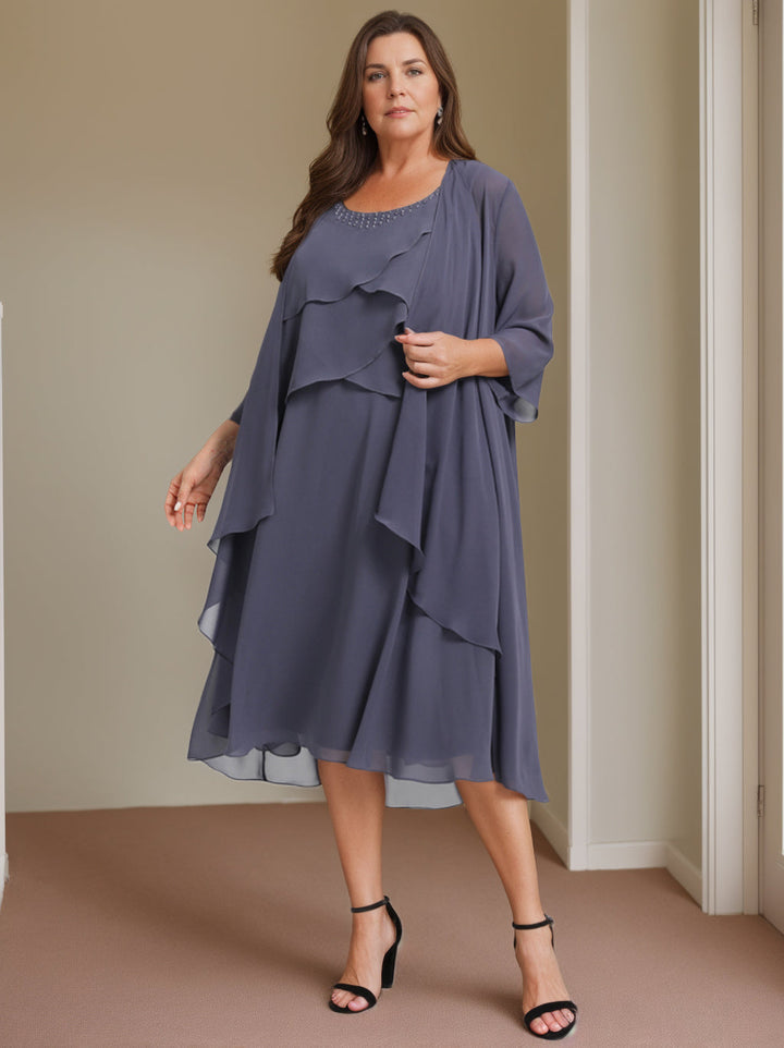 Plus Size Knee-Length Mother of The Bride A-Line Dress with Scoop Neck and Beading