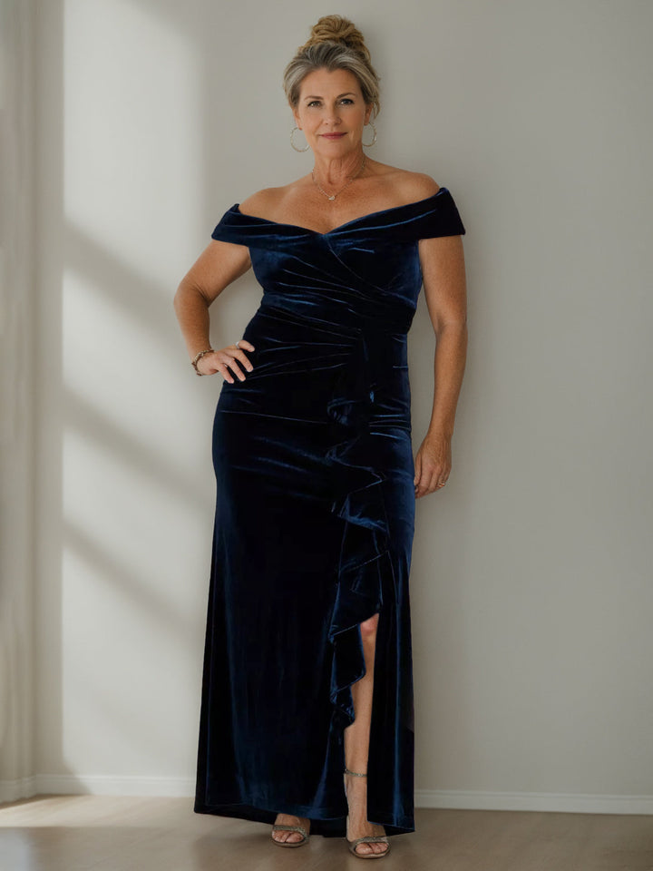 Plus Size Velvet Mother of the Bride A-Line Dress with V-Neck and Side Split Plus Size Velvet Mother of the Bride A-Line Dress with V-Neck and Side Split