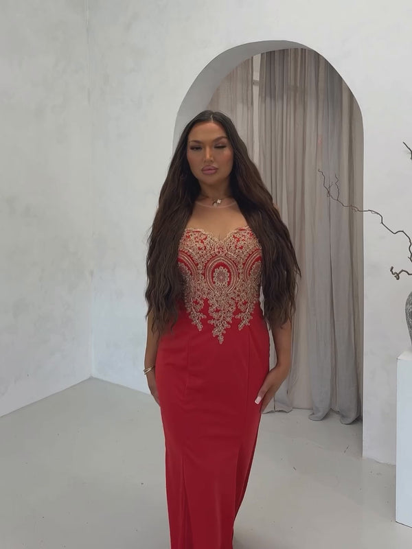 Robe longue sirène transparente avec appliques en strass