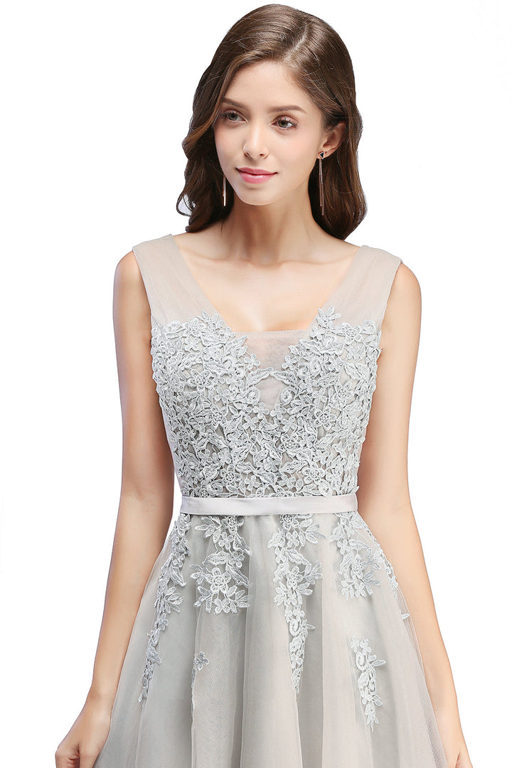 Sleeveless Appliques Tulle Lace V-Neck Knee Length Dress-koscy