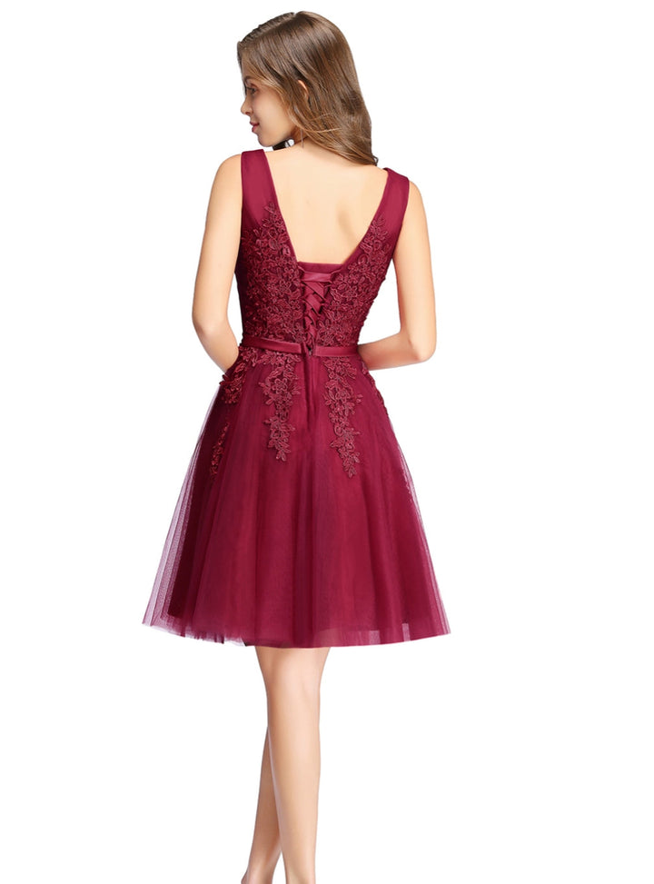 Sleeveless Appliques Tulle Lace V-Neck Knee Length Dress-koscy