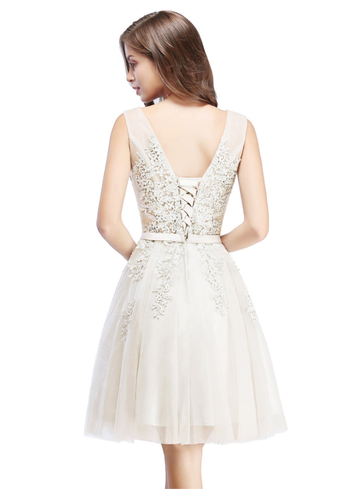 Sleeveless Appliques Tulle Lace V-Neck Knee Length Dress-koscy