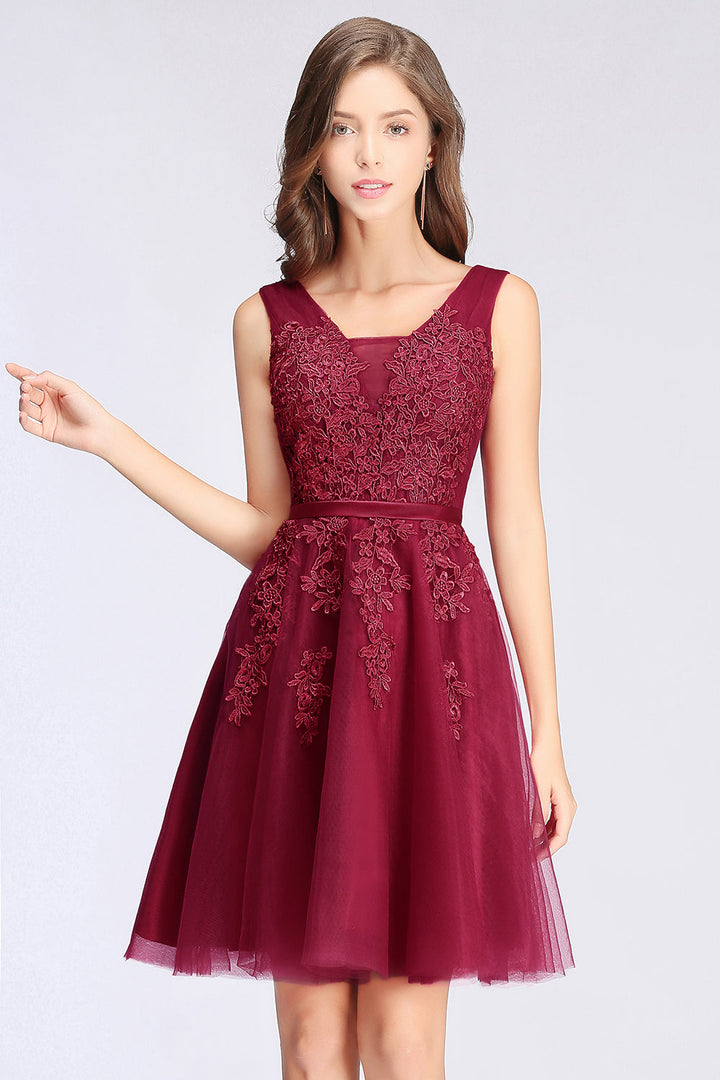 Sleeveless Appliques Tulle Lace V-Neck Knee Length Dress-koscy