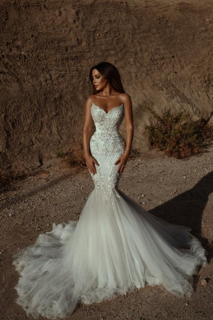 Exquisite Sweetheart Beaded Mermaid Wedding Gown – Sleeveless Tulle Bridal Dress