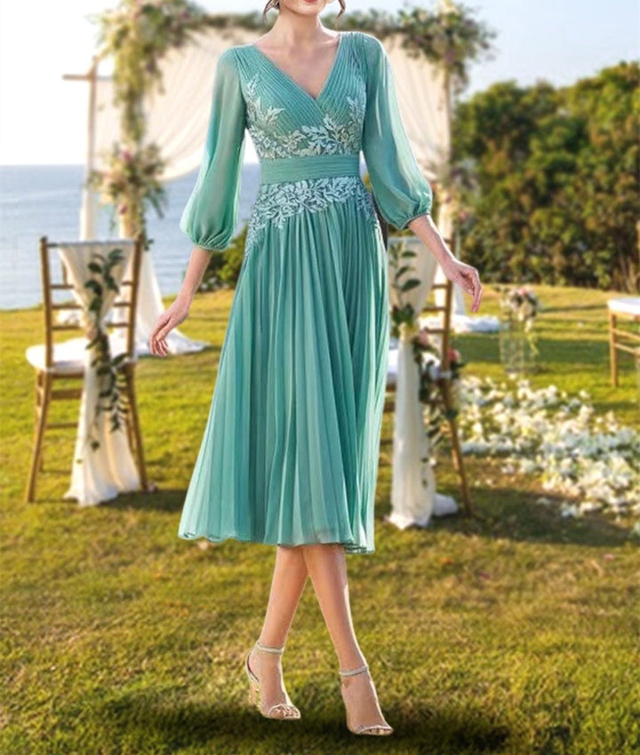 chinese dress ladies V-Neck Knee-Length A-Line Princess Dress for the Mother of the Bride with  Lace
