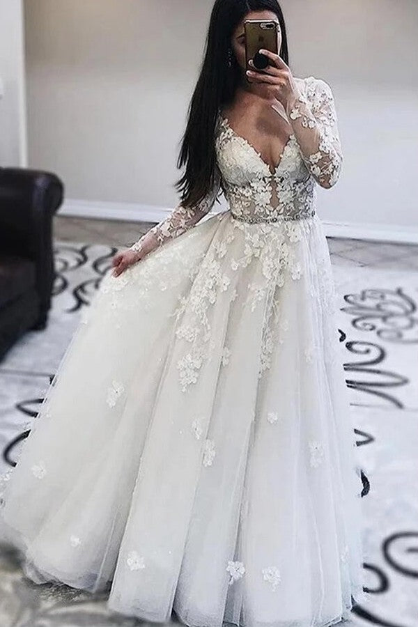 Vintage A-Line Deep V-neck Long Sleeve Appliques Lace Floor-length Tul