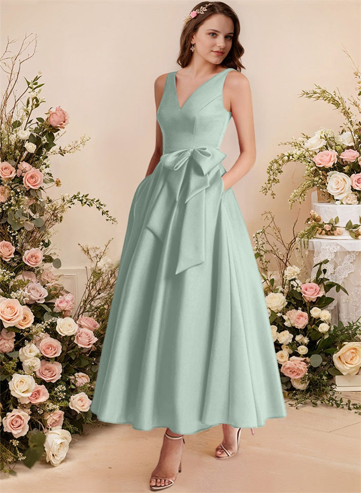 A-Line V-Neck Satin Mother Of The Bride Dresses With Bows and Pockets